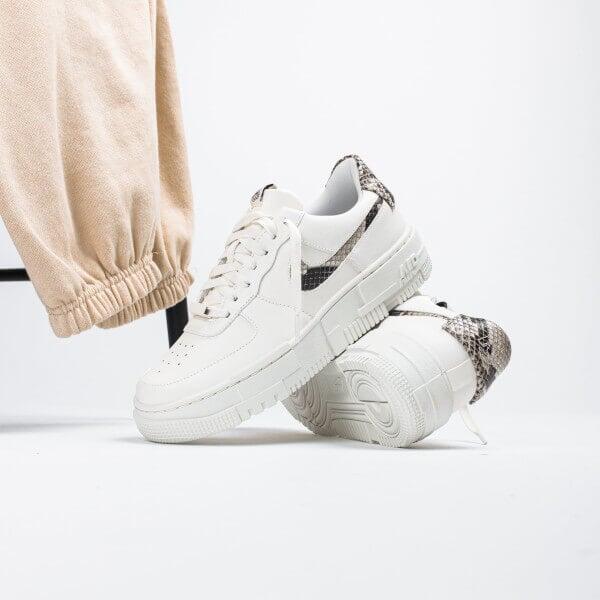 Sportschoenen Air Force 1 Low Pixel Snakeskin 3/4
