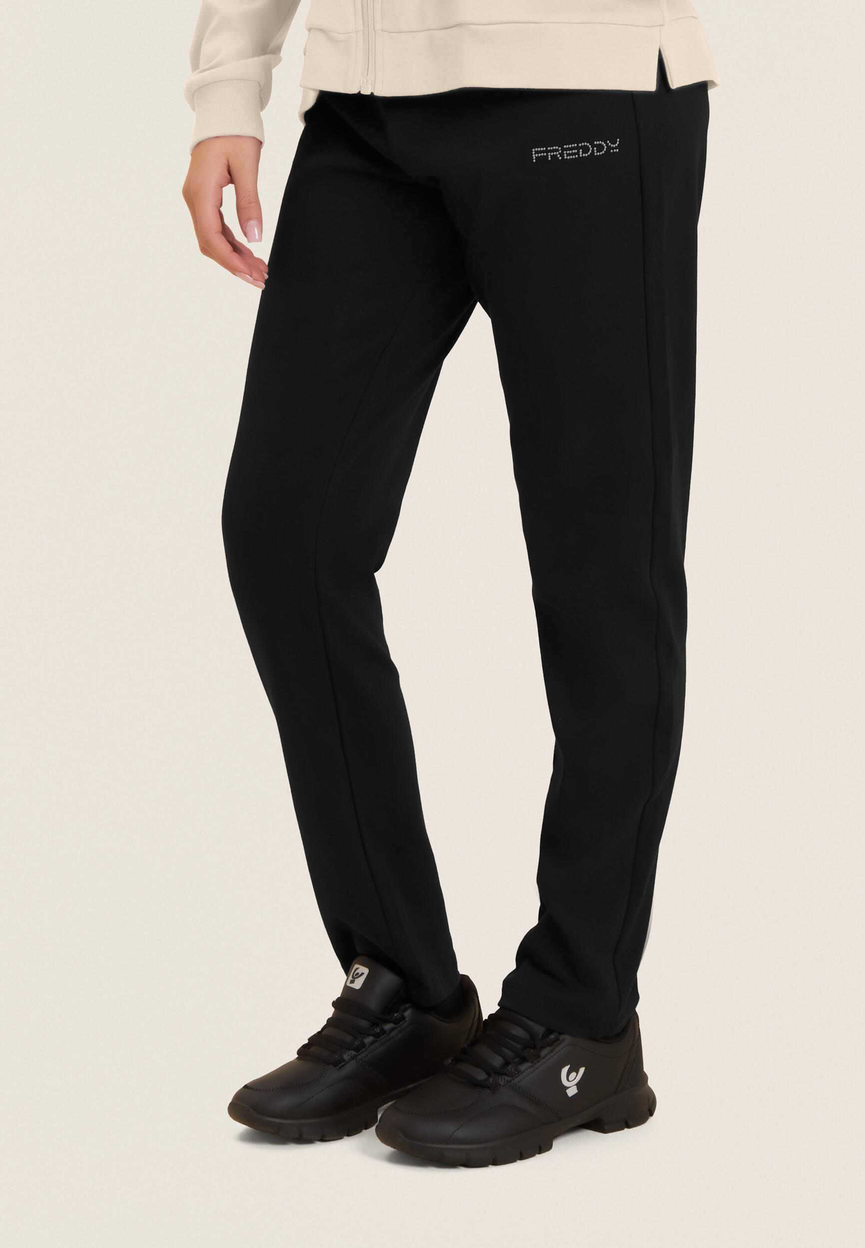 Jumpsuit met ritssluiting en hoge kraag, logo met parels op de mouw 4/5
