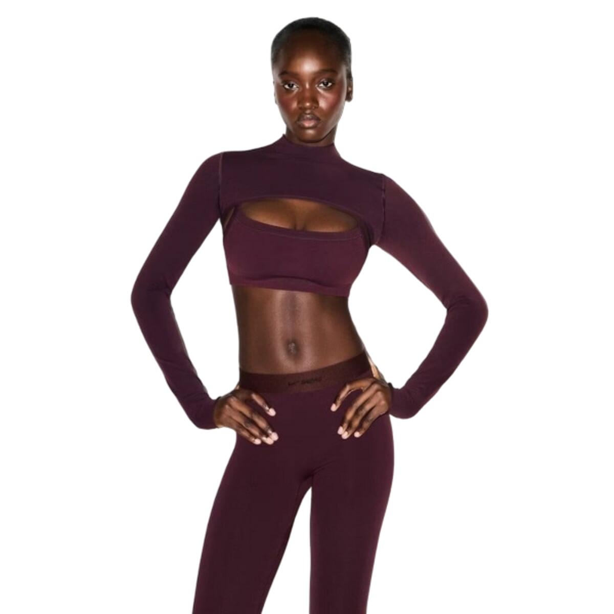 x SKIMS Women's Vintage Seamless Shrug Currant 4/5