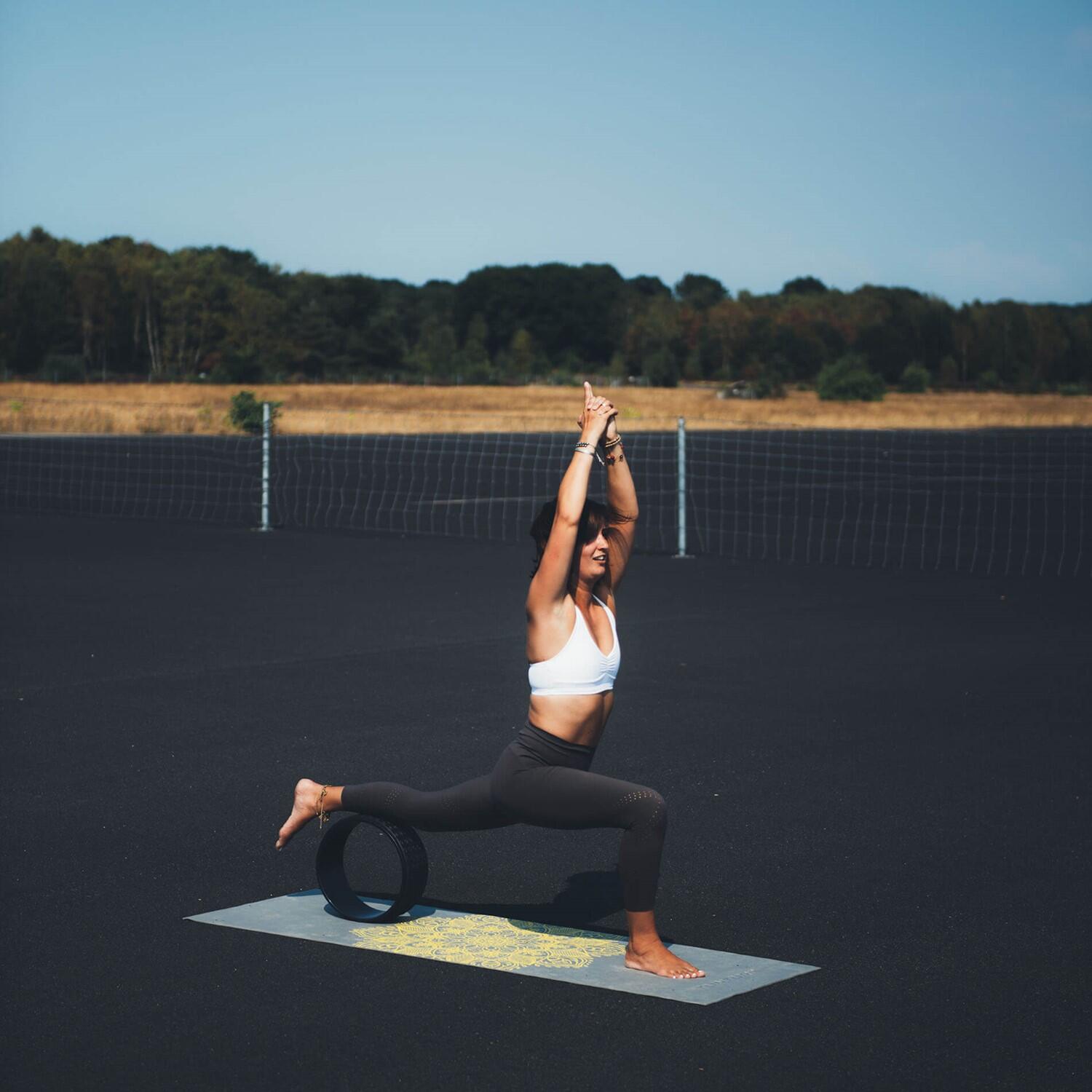 Tunturi Yoga Rad Stretchhilfe Schwarz 4/7