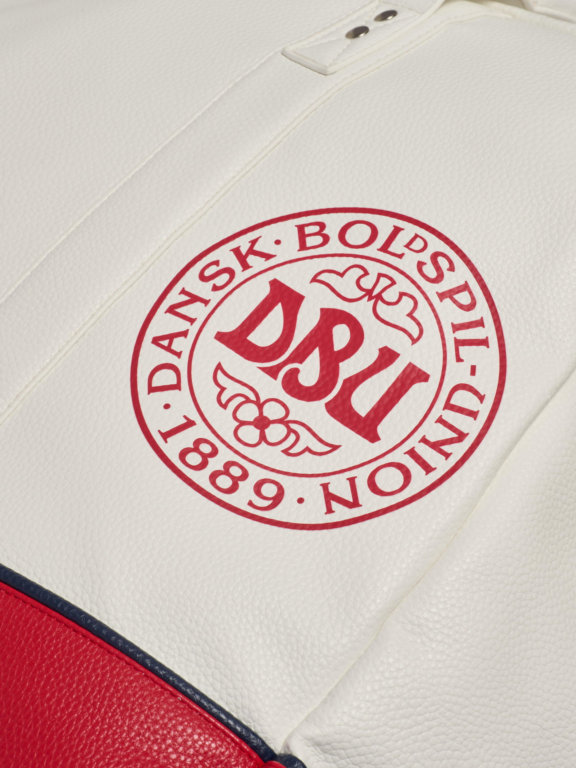 Enfiler Sac À Bandoulière Dbu 26 Football Adulte 5/7