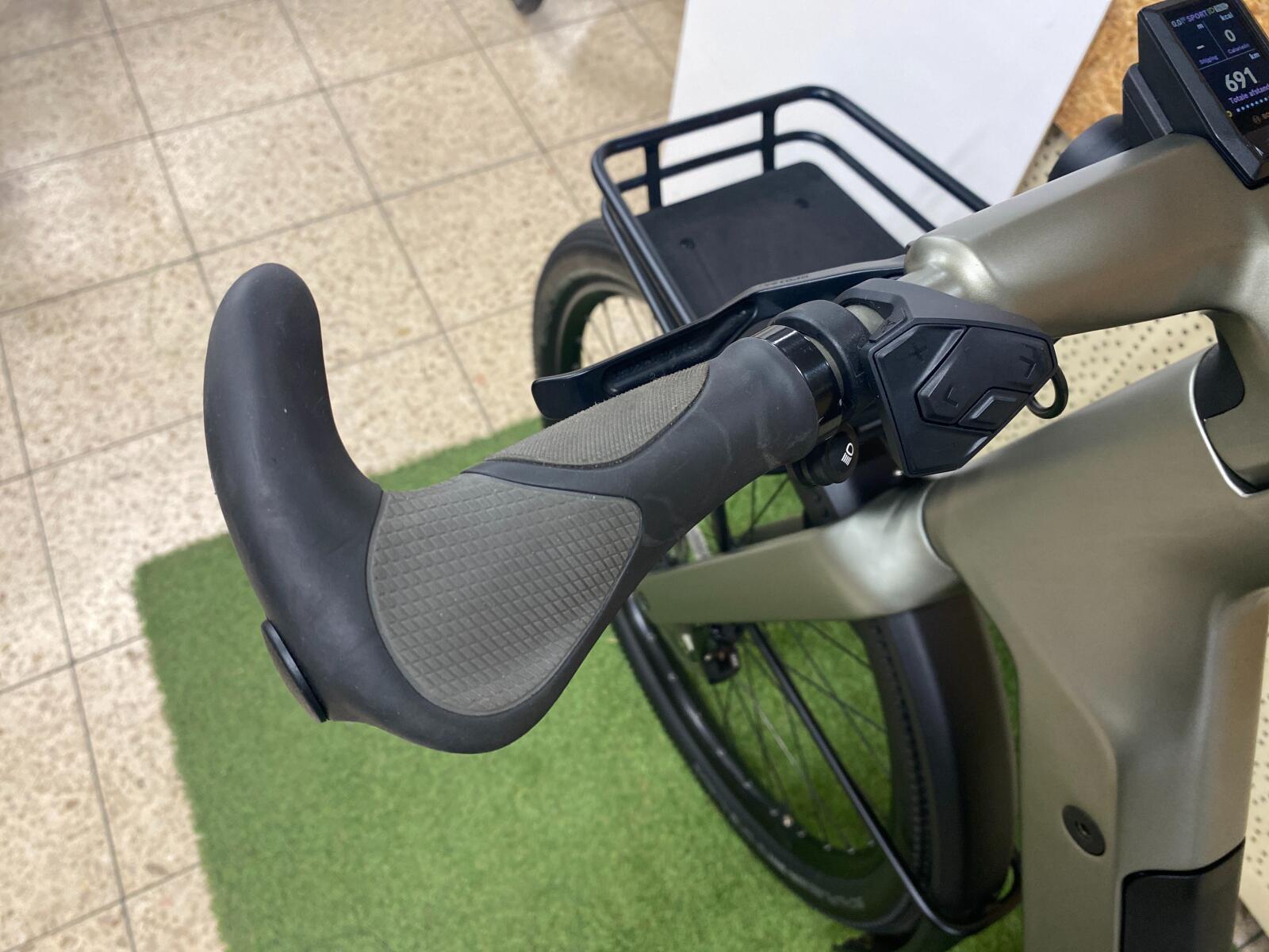 Canyon Precede:ON CF 9 500 Wh, zwart 7/7