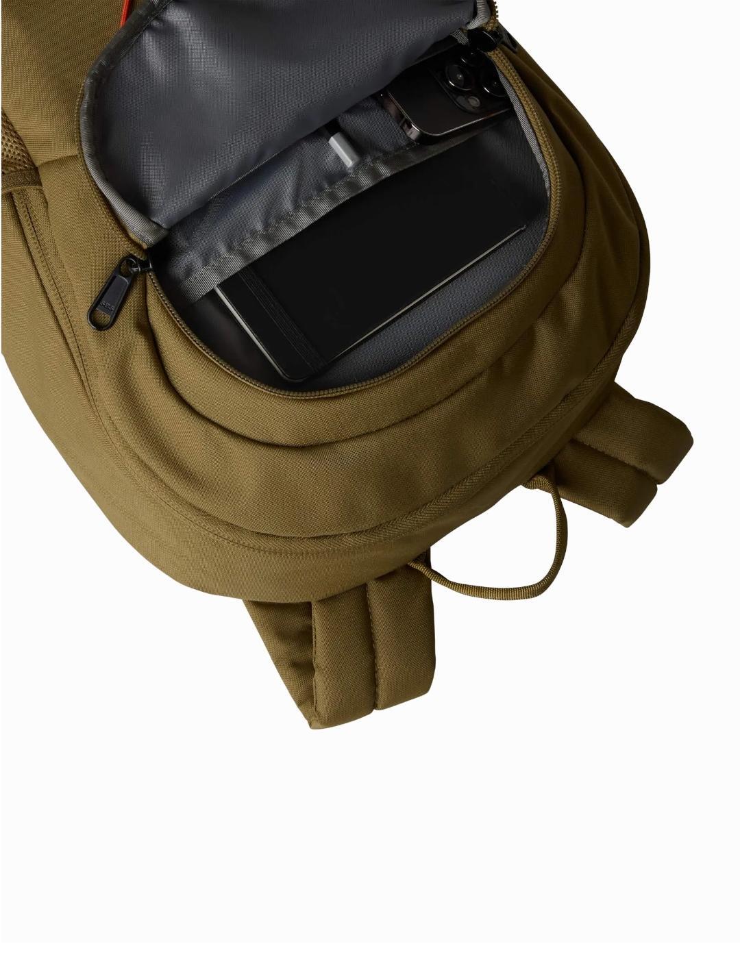 Mochila trekking para  The north face Rodey  Verde 5/7