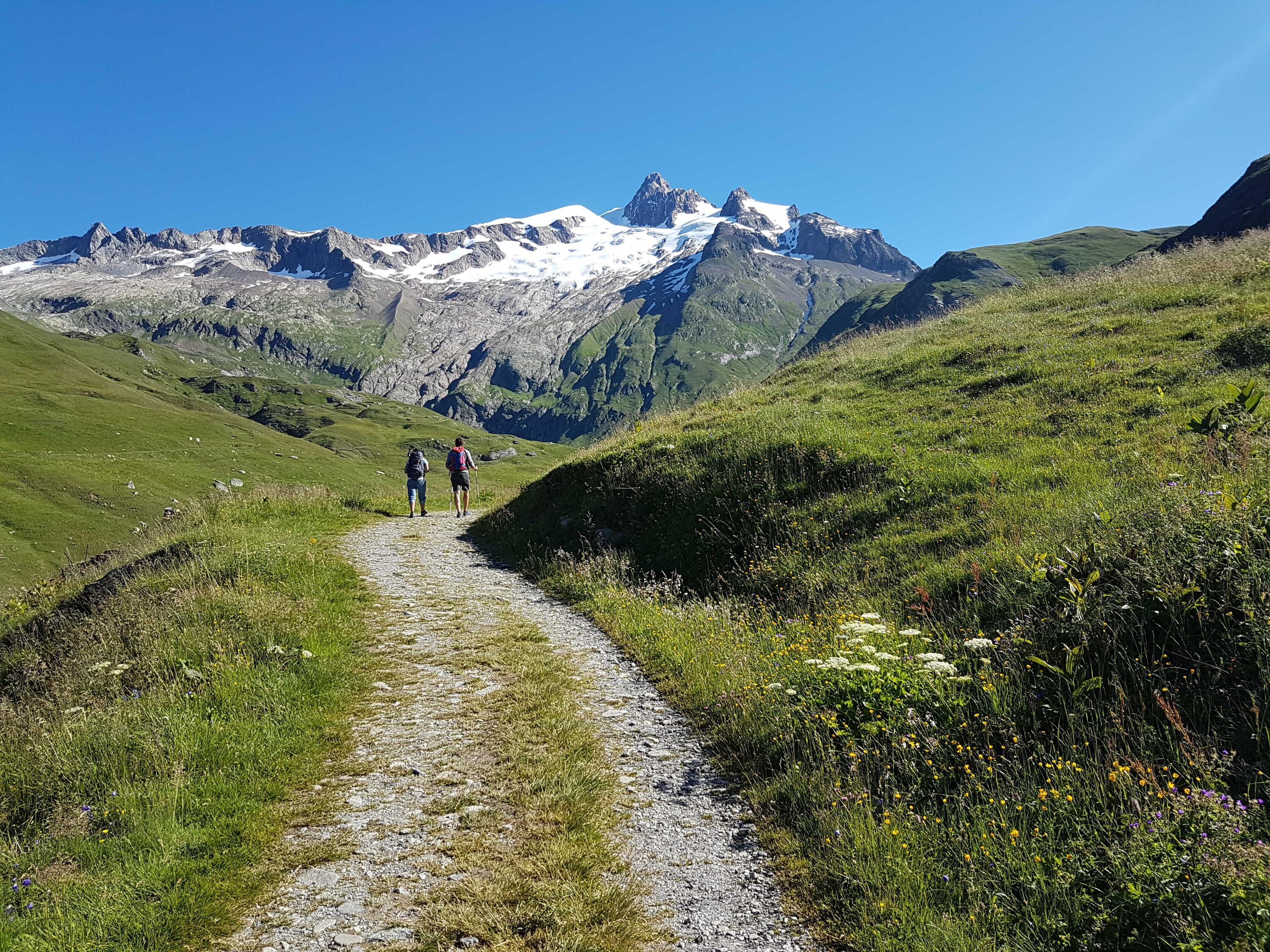 DECATHLON TRAVEL picture