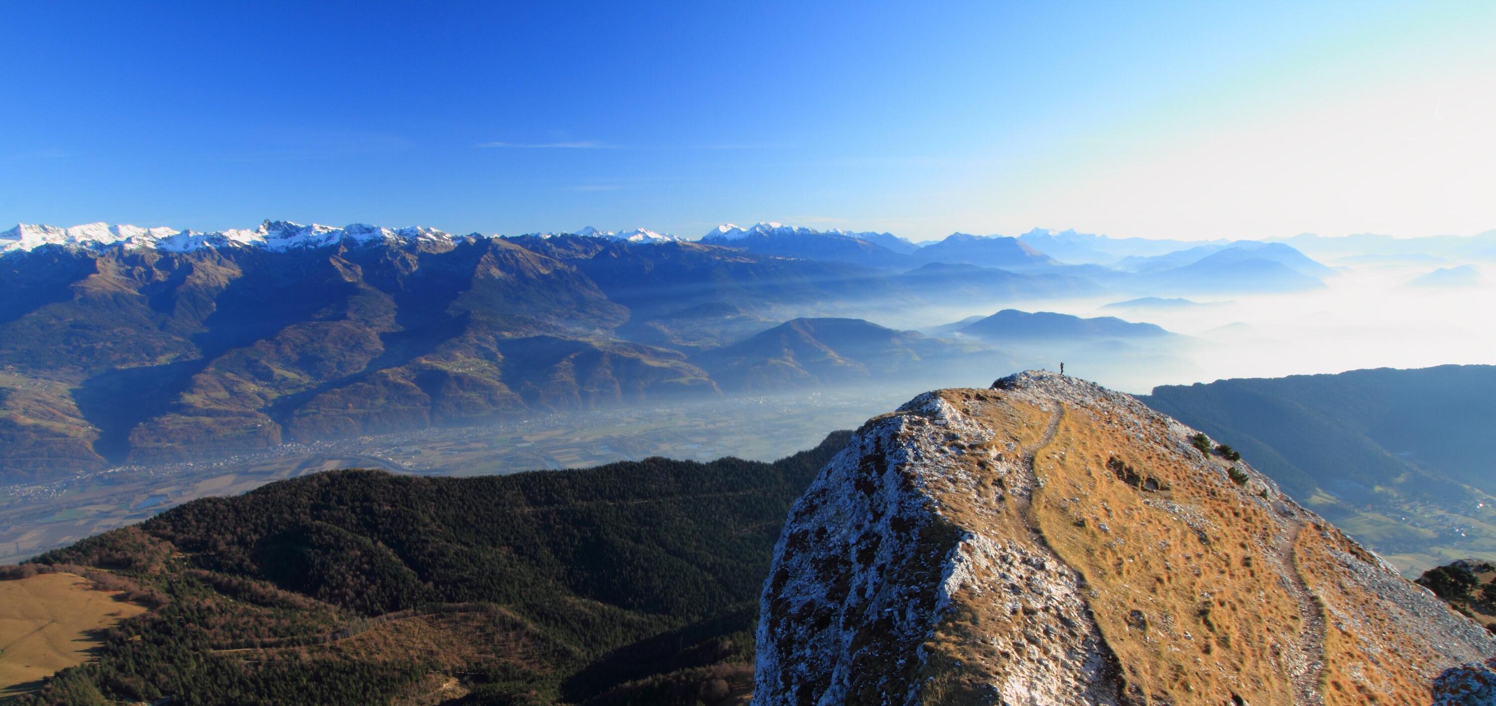 DECATHLON TRAVEL picture
