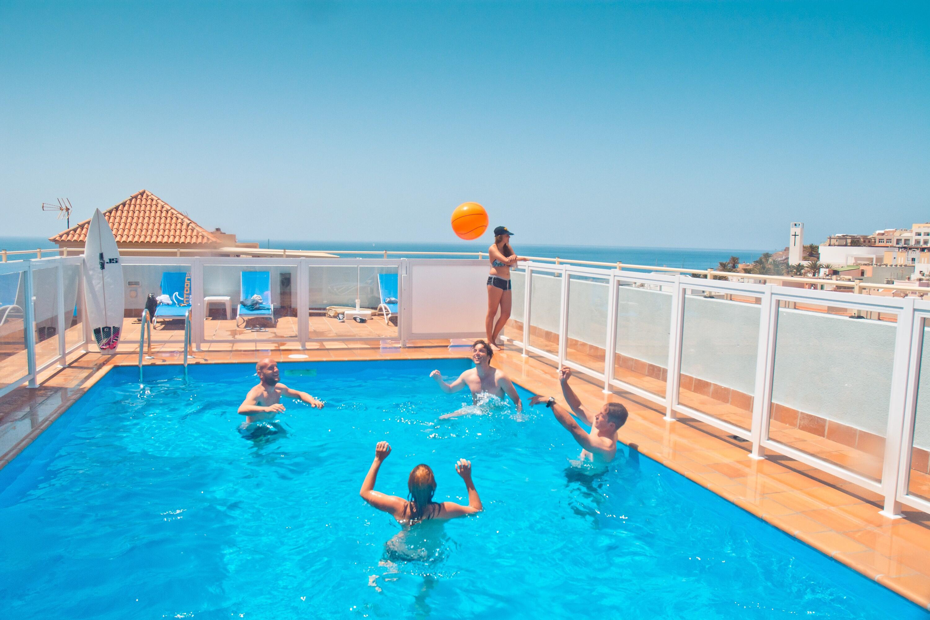 DECATHLON TRAVEL picture
