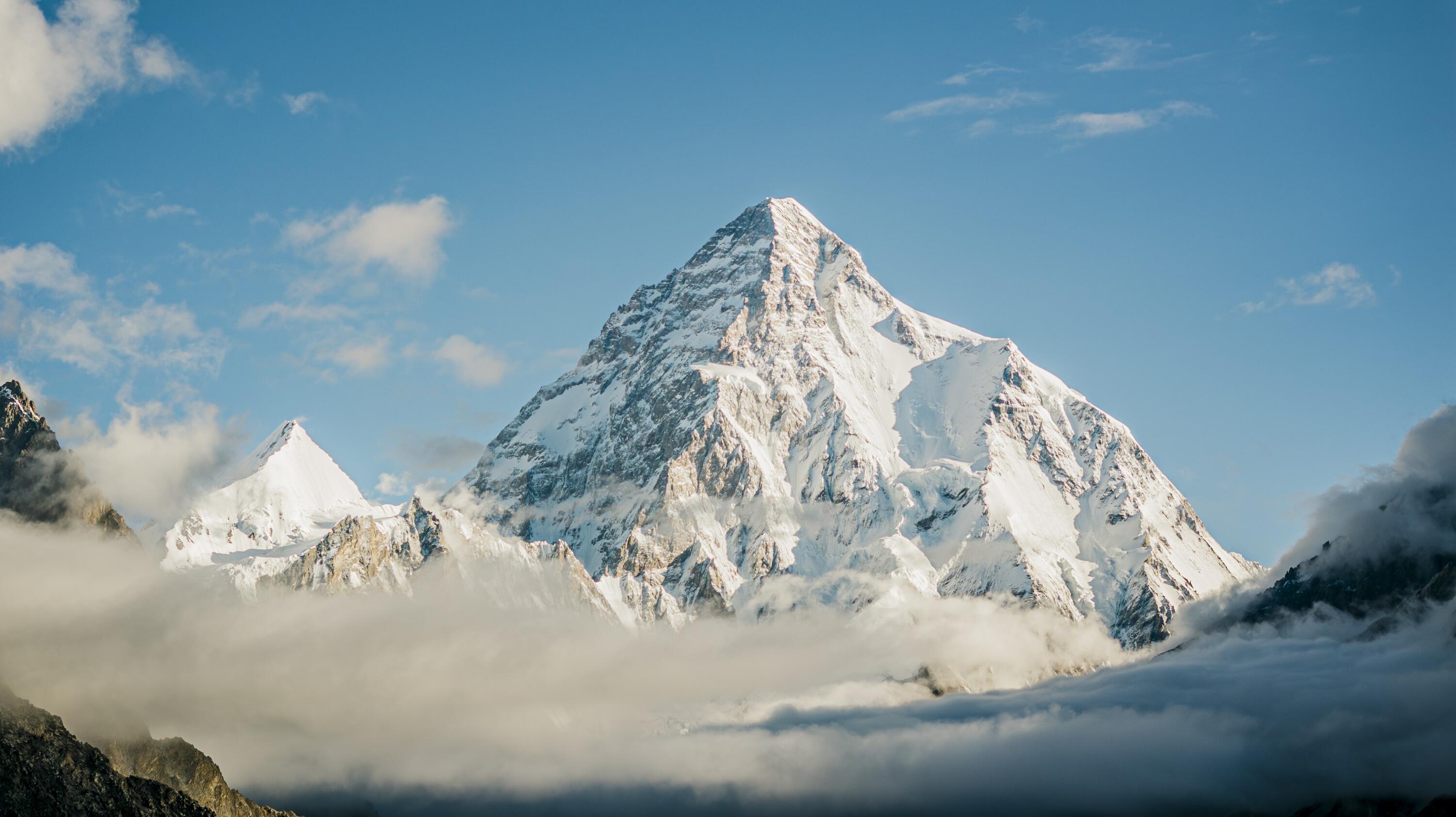 DECATHLON TRAVEL picture