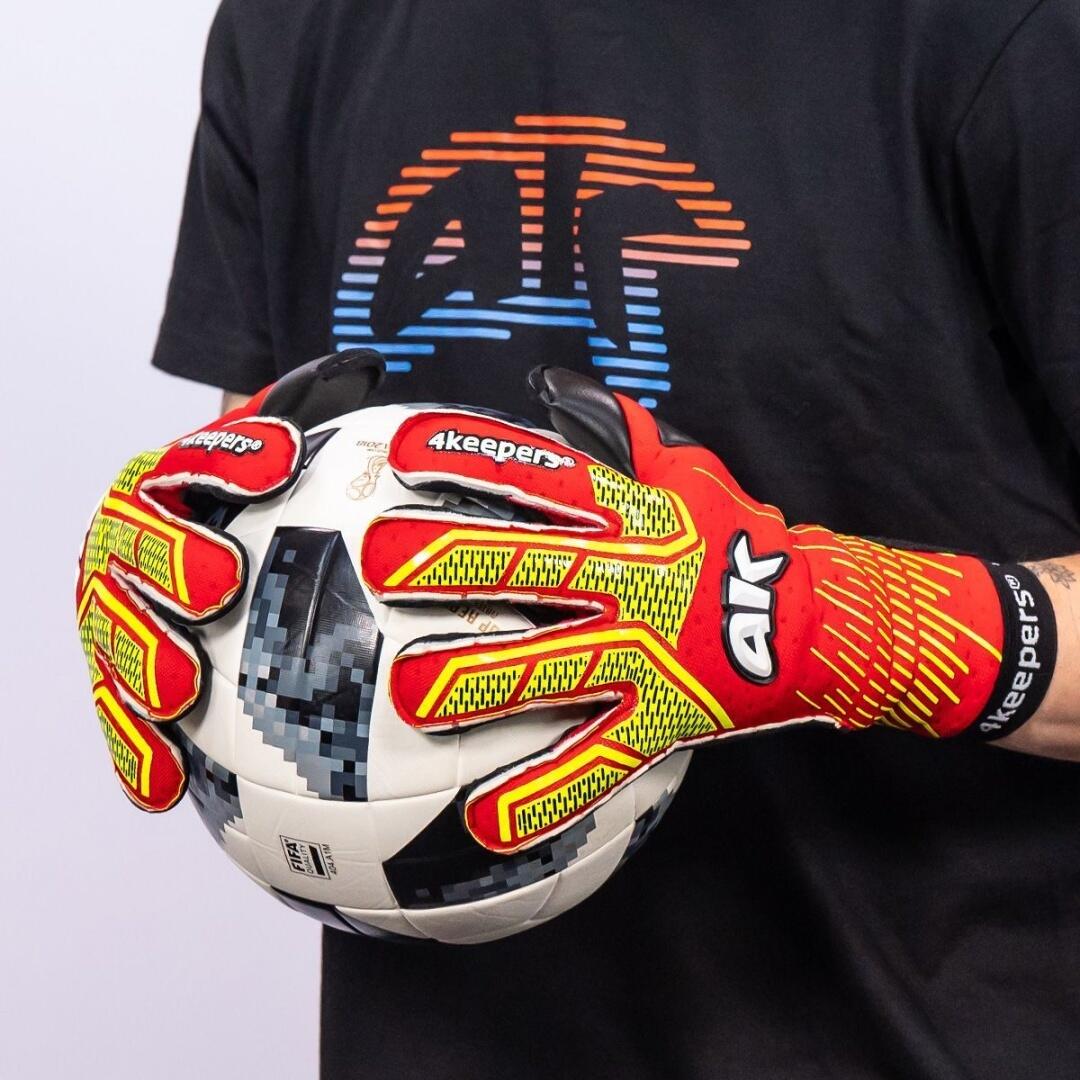 Rękawice bramkarskie dla bramkarza 4keepers neo lava rf2g senior 5/7