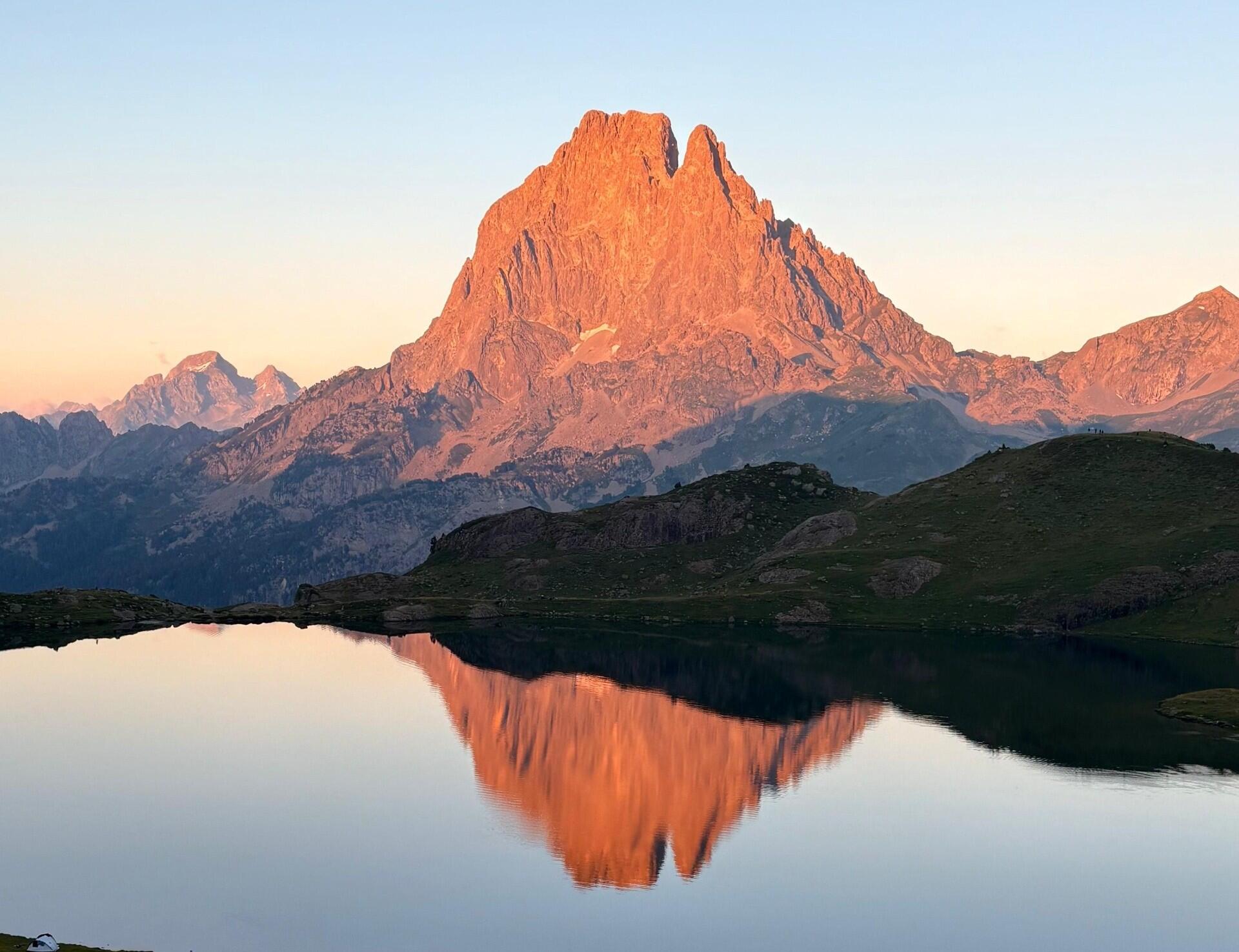 DECATHLON TRAVEL picture