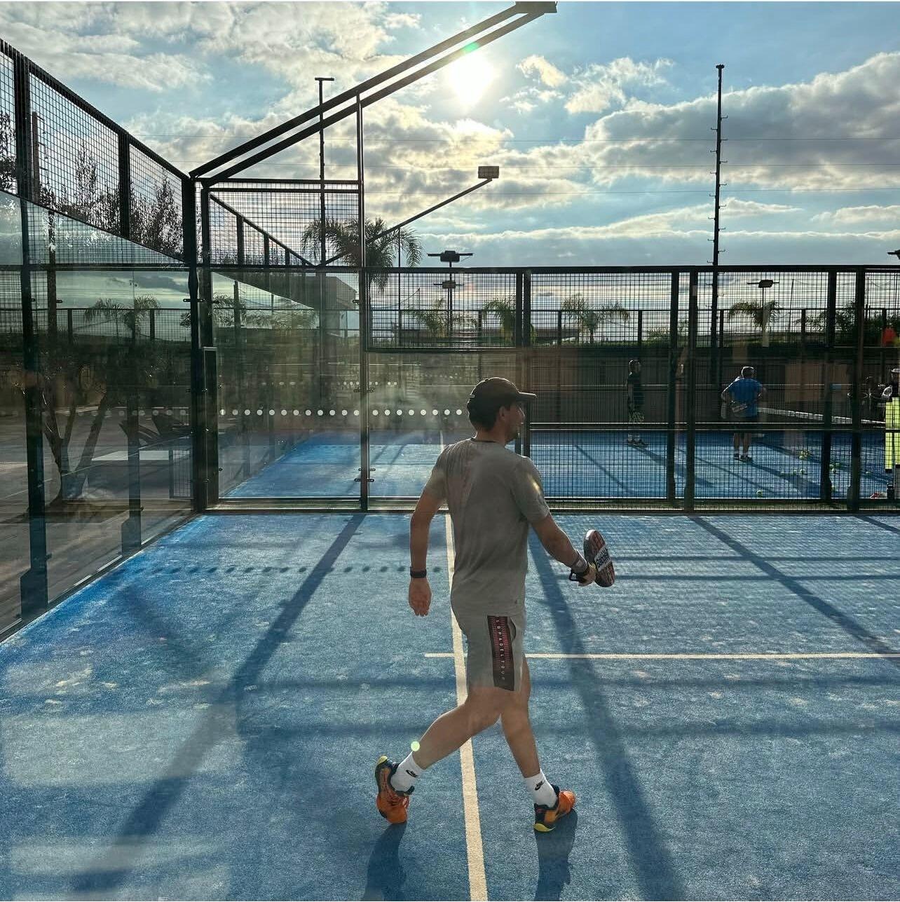 DECATHLON TRAVEL picture