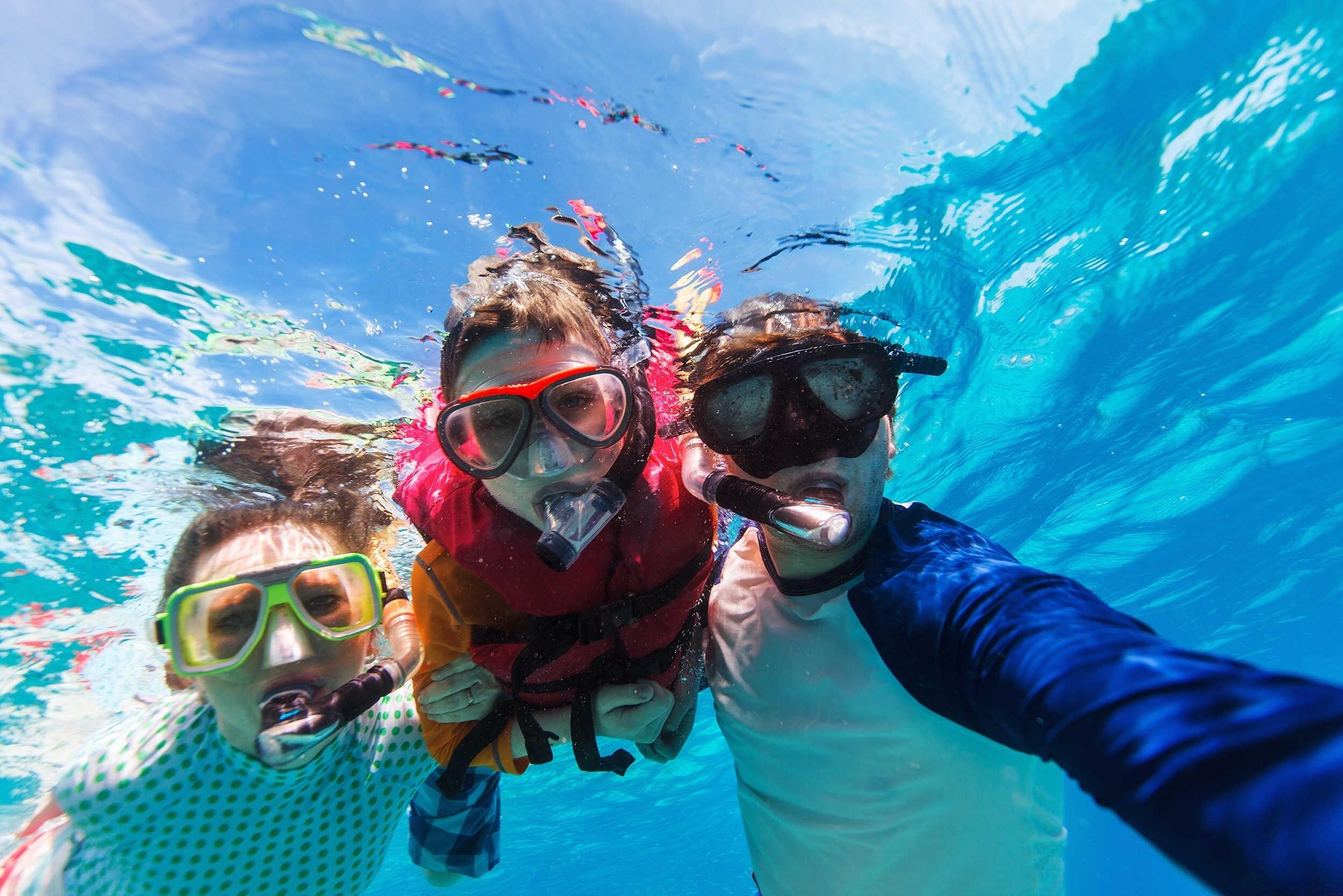 DECATHLON TRAVEL picture