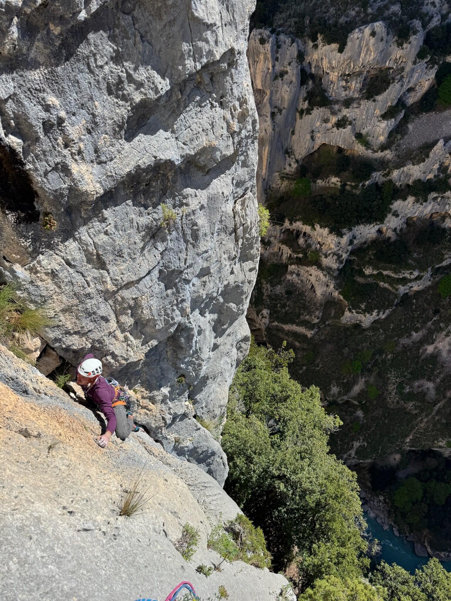 DECATHLON TRAVEL picture