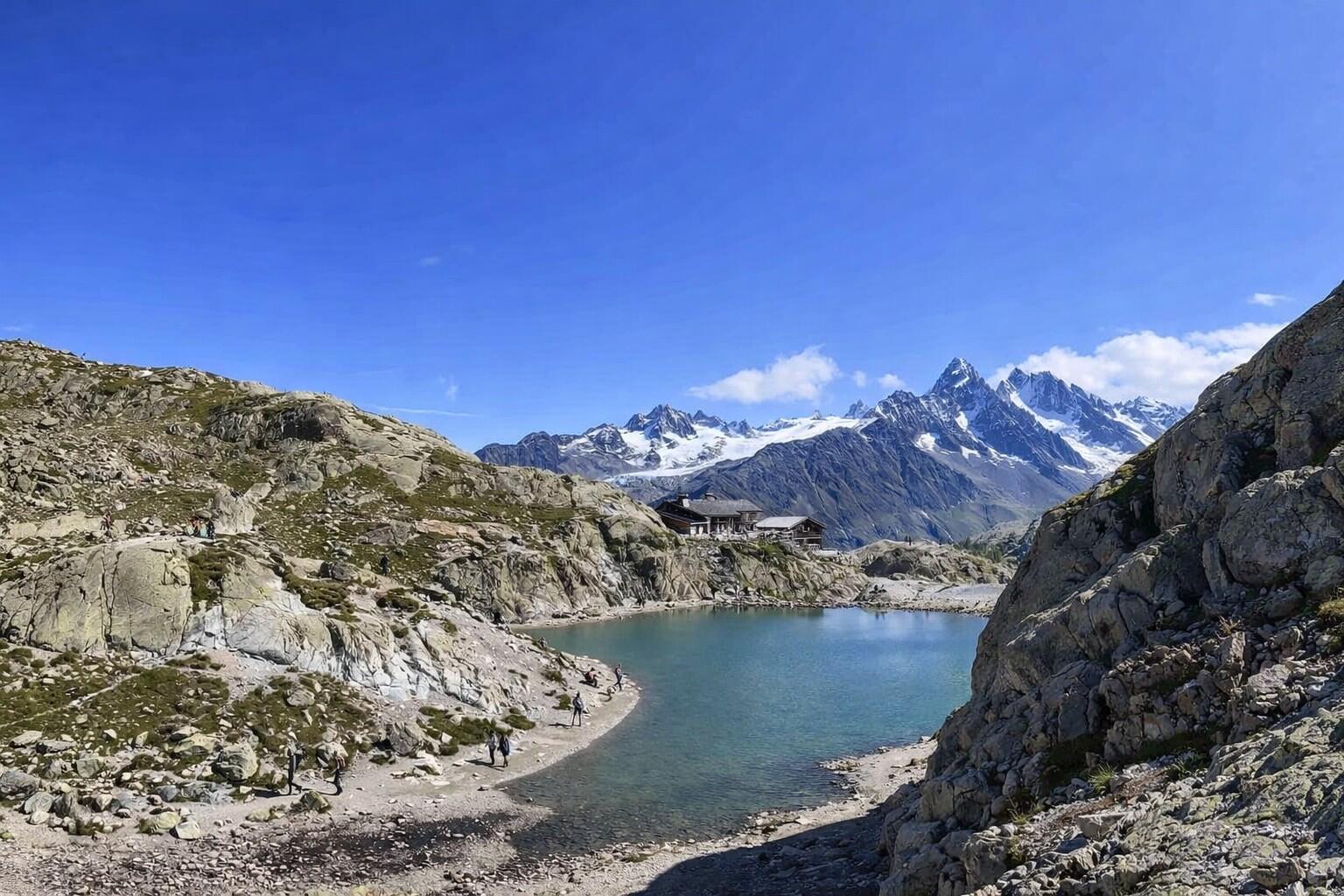 DECATHLON TRAVEL picture