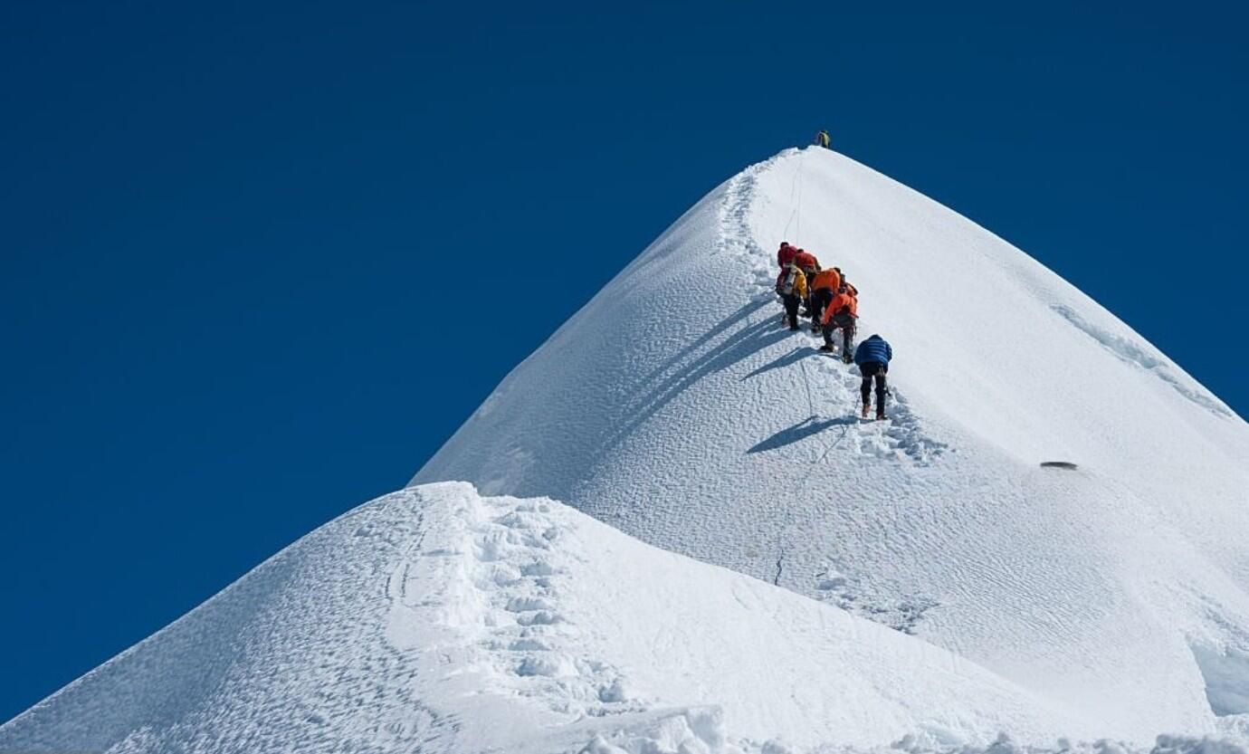DECATHLON TRAVEL picture