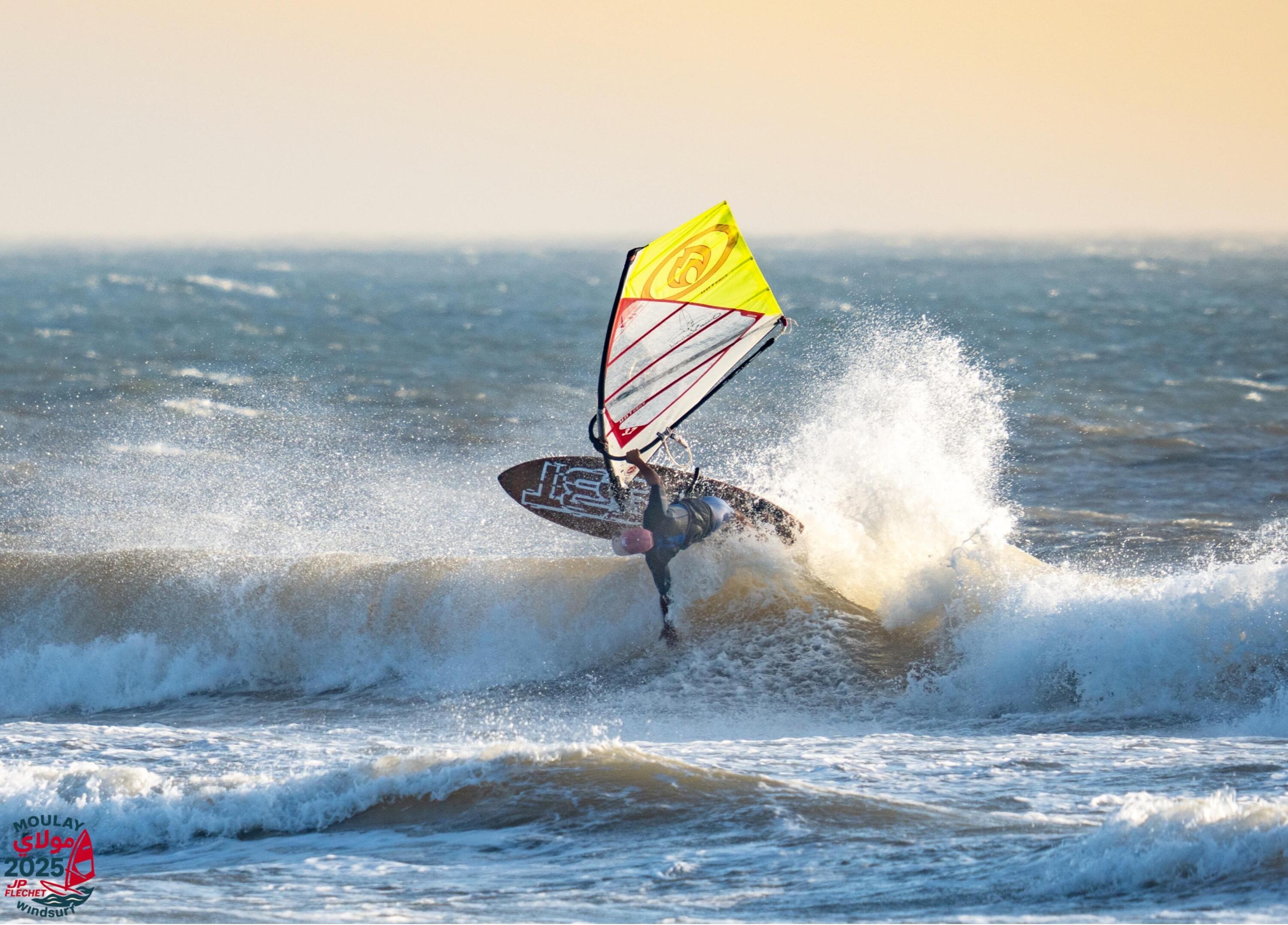 DECATHLON TRAVEL picture