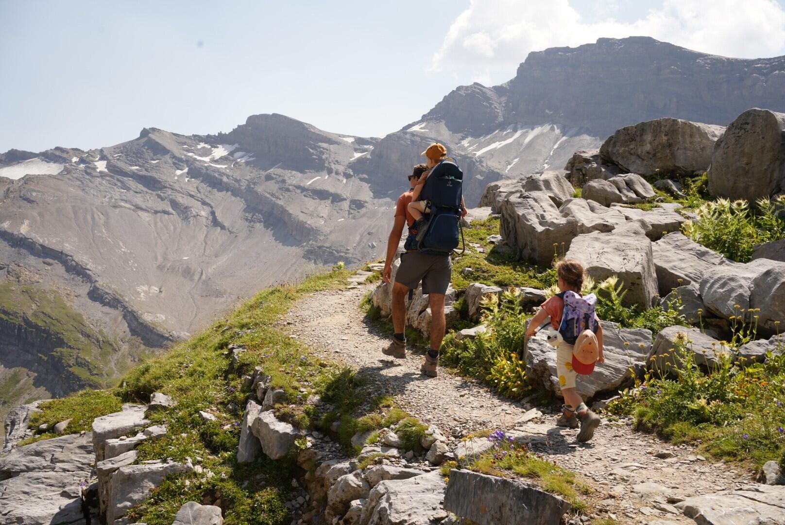 DECATHLON TRAVEL picture