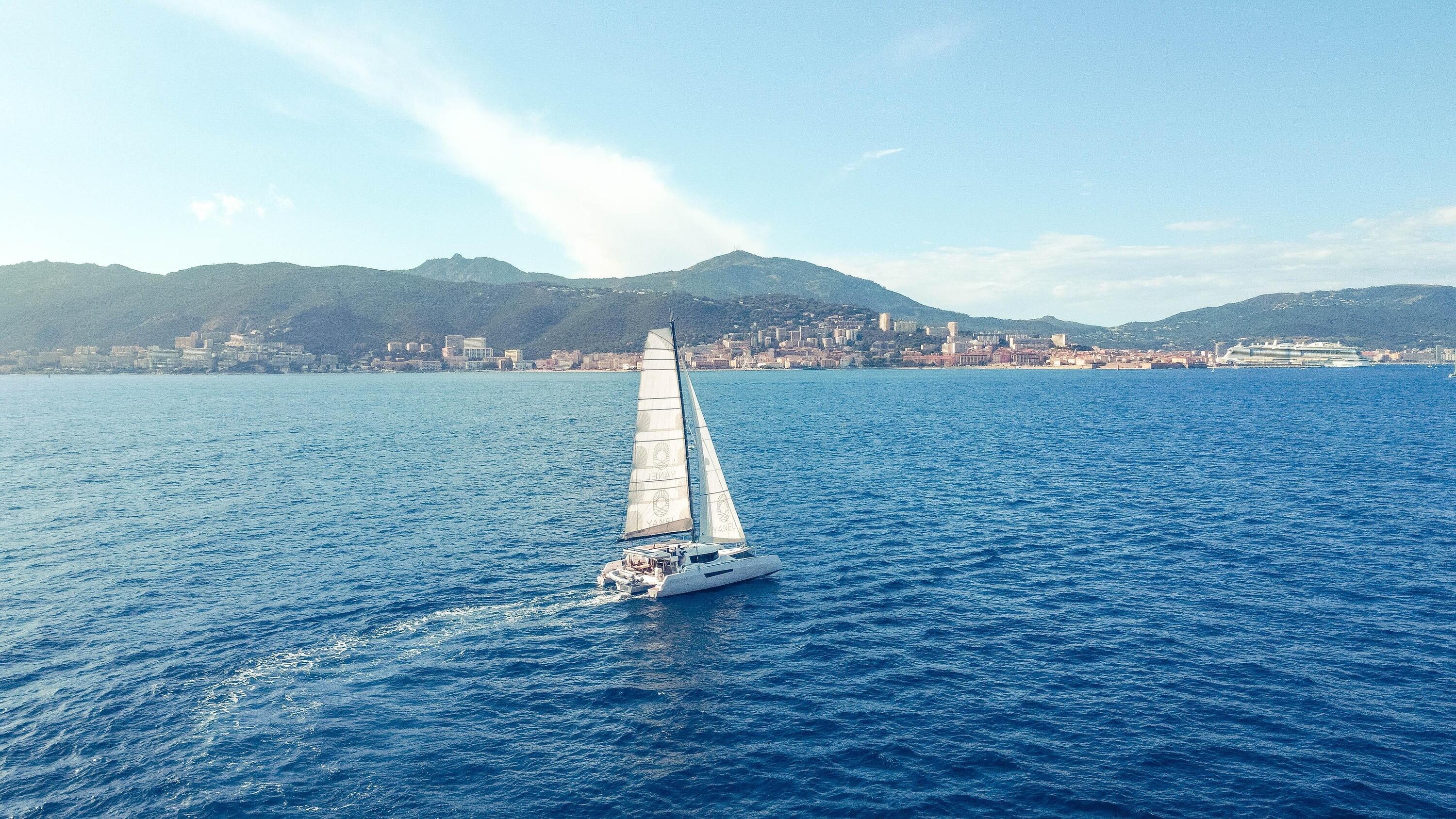 DECATHLON TRAVEL picture