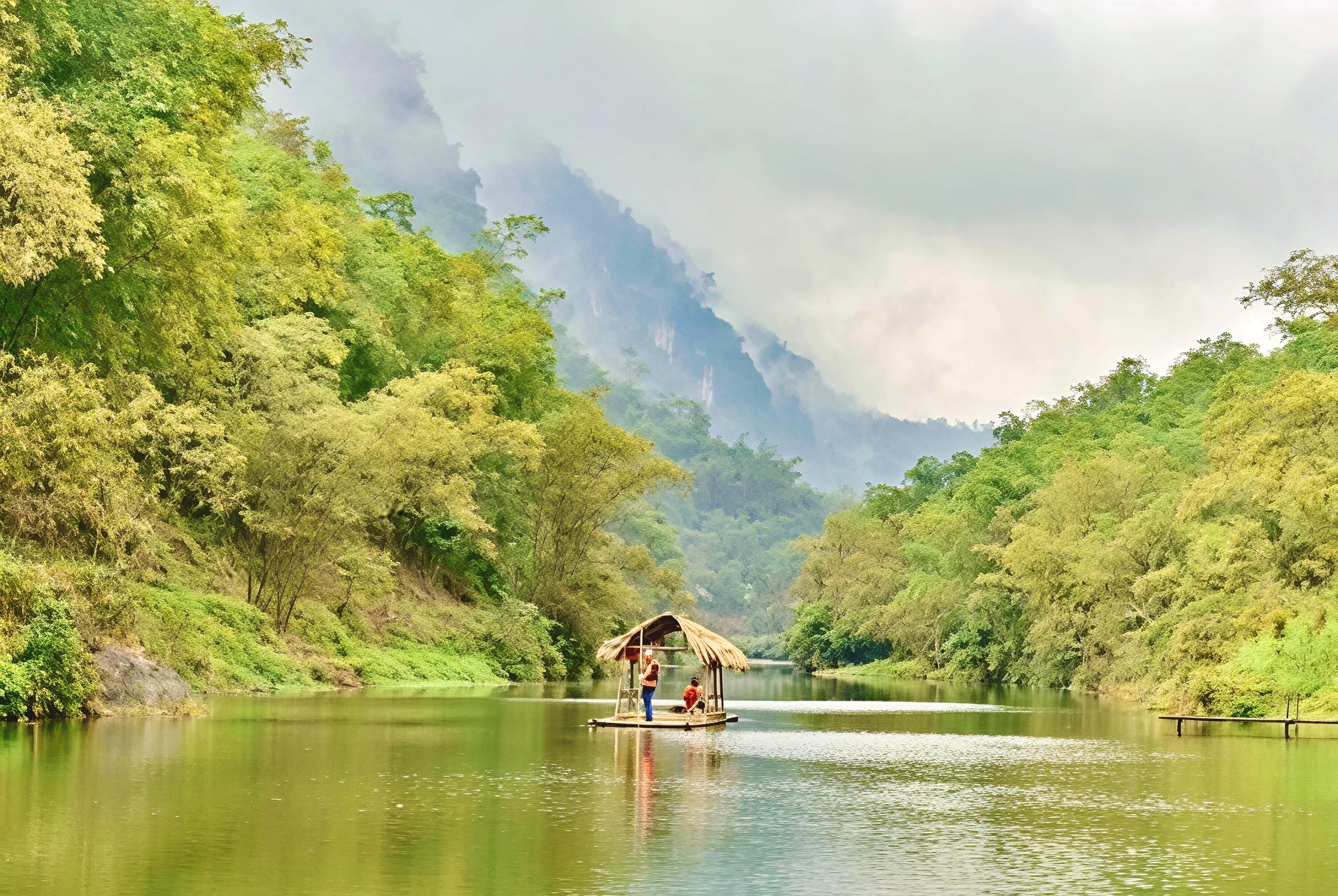 DECATHLON TRAVEL picture