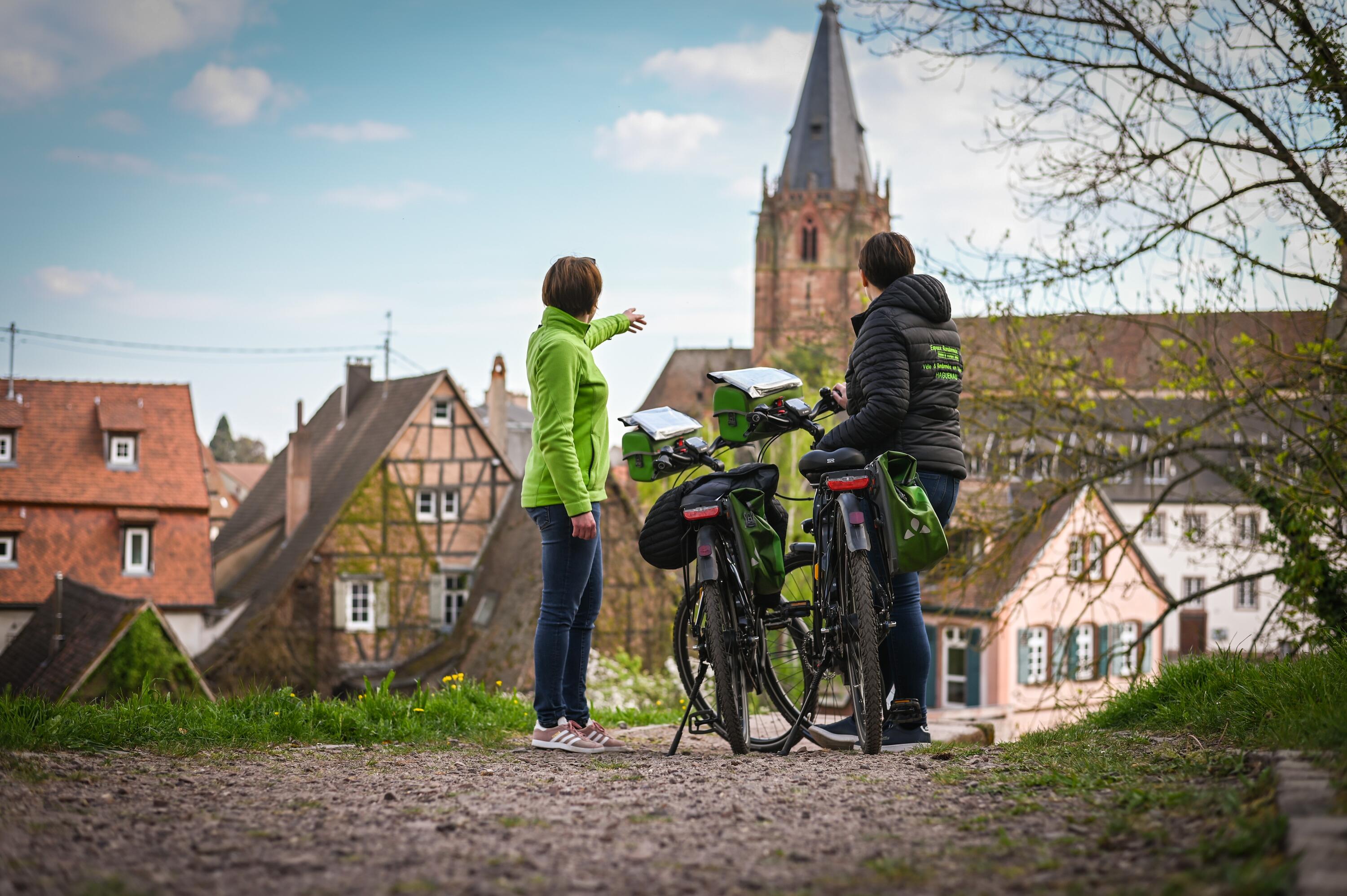 DECATHLON TRAVEL picture
