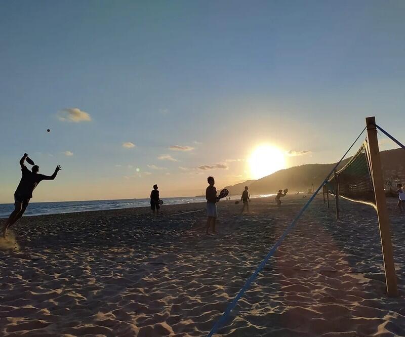 DECATHLON TRAVEL picture