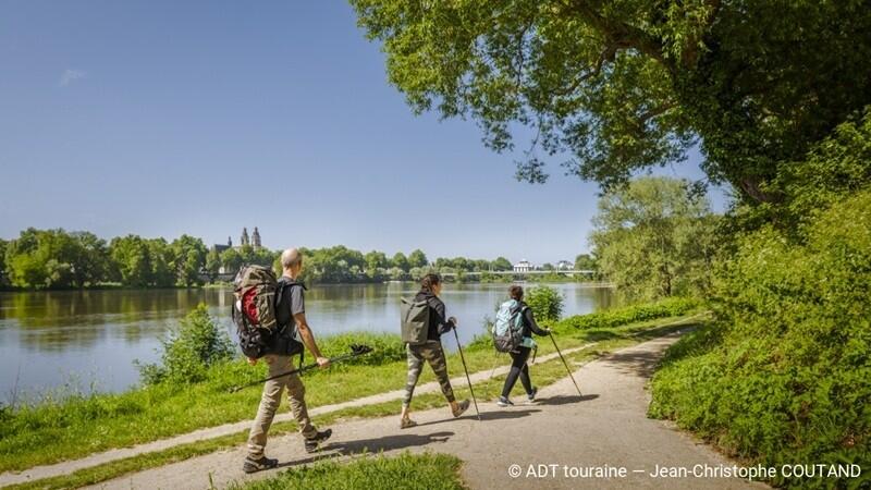 DECATHLON TRAVEL picture