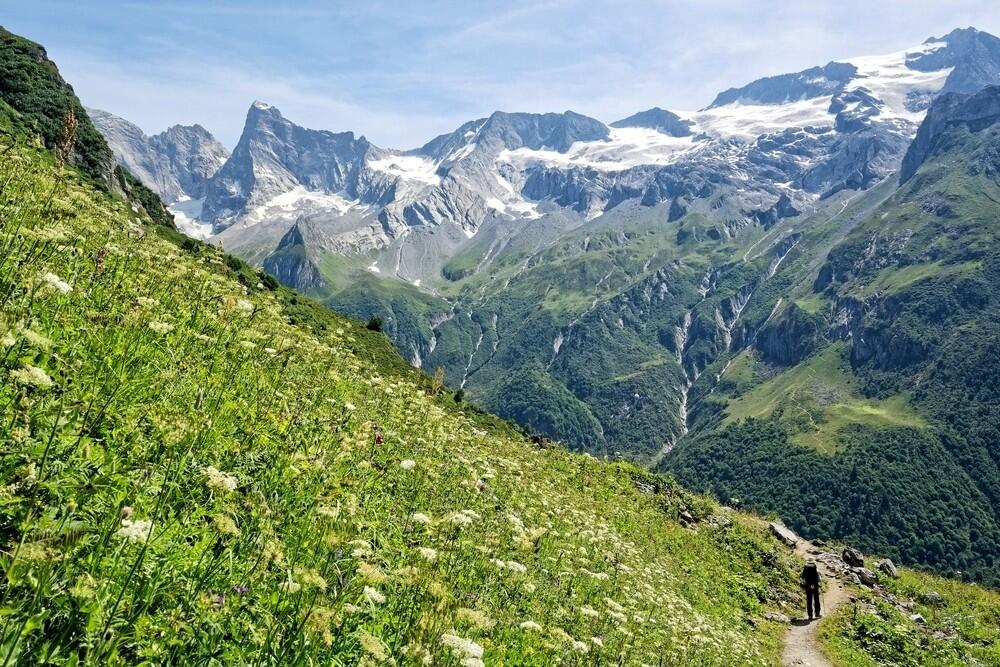 DECATHLON TRAVEL picture