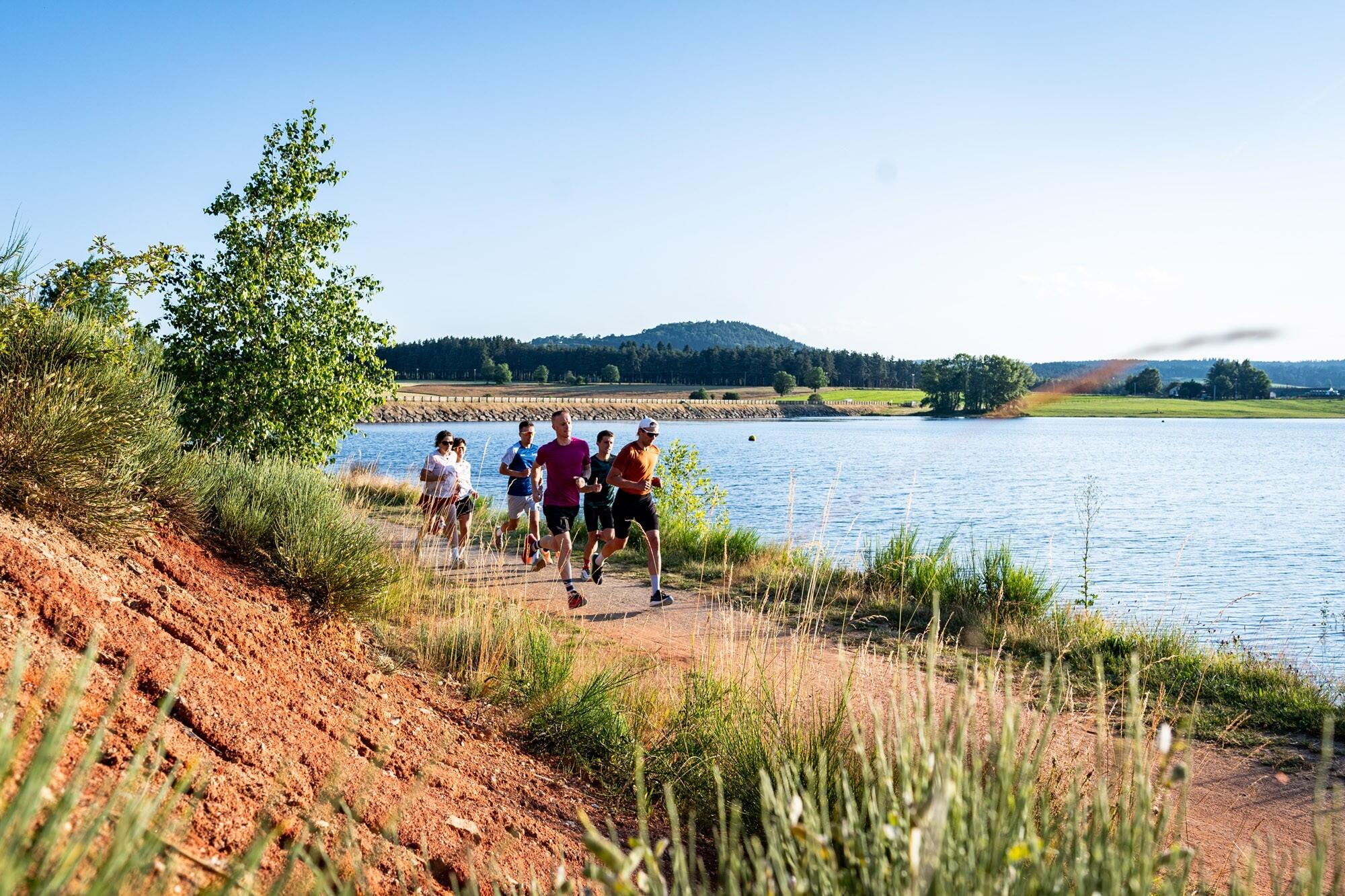 Stage d'entraînement Triathlon au bord du Lac de Naussac 1/1