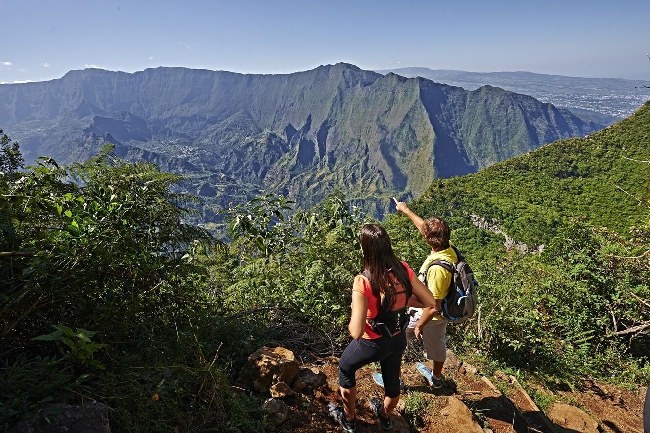 DECATHLON TRAVEL picture