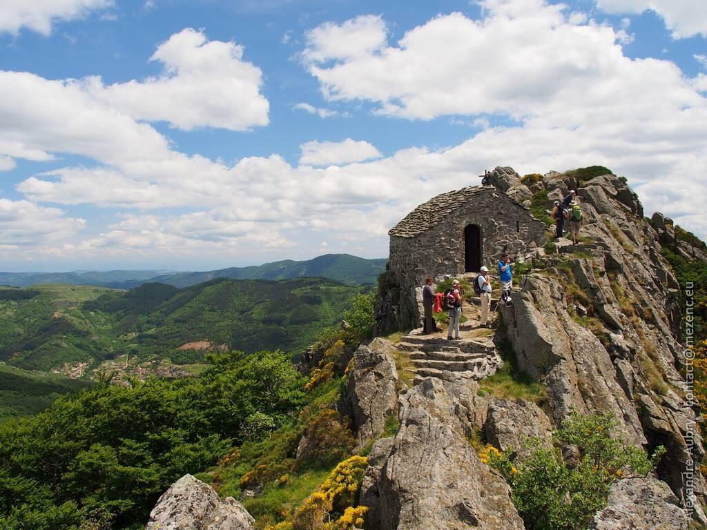 DECATHLON TRAVEL picture