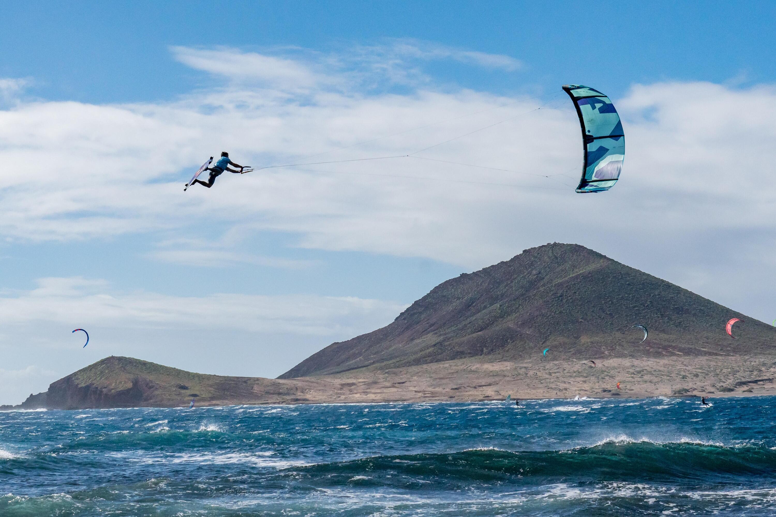DECATHLON TRAVEL picture
