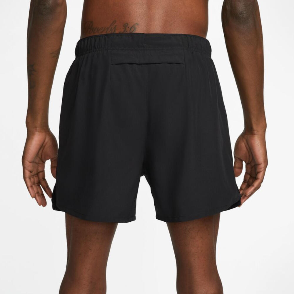 Breve Uomo Nike Challenger nero 2/5