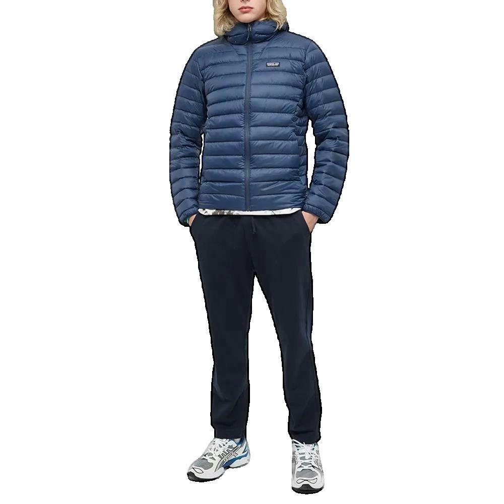 Doudoune Patagonia bleue marine homme légère et chaude 2/5