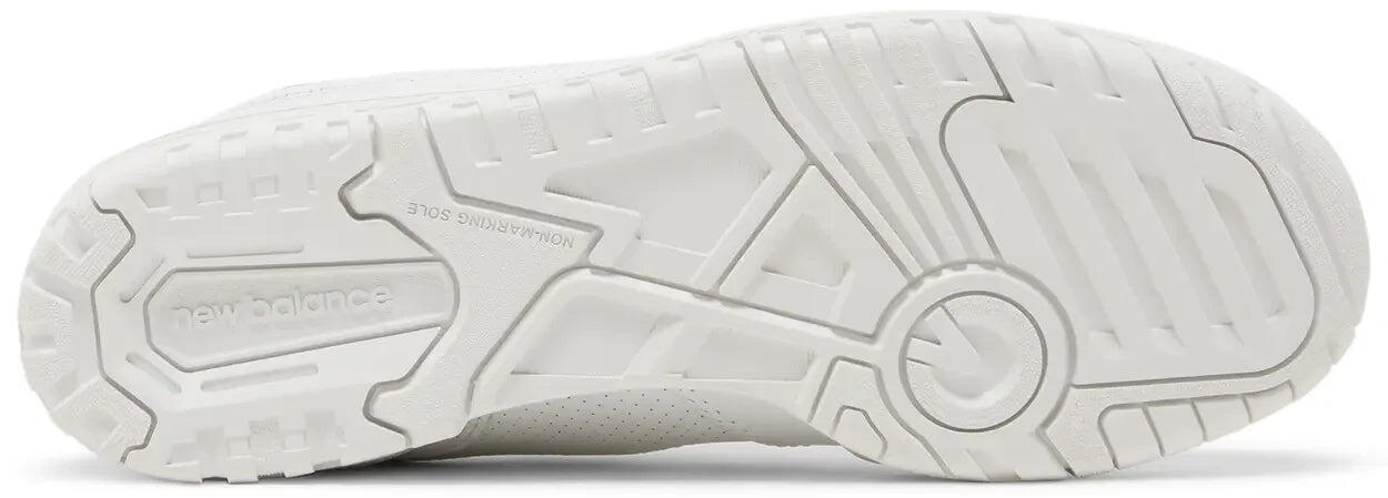 New Balance 550 Triple White 3/6