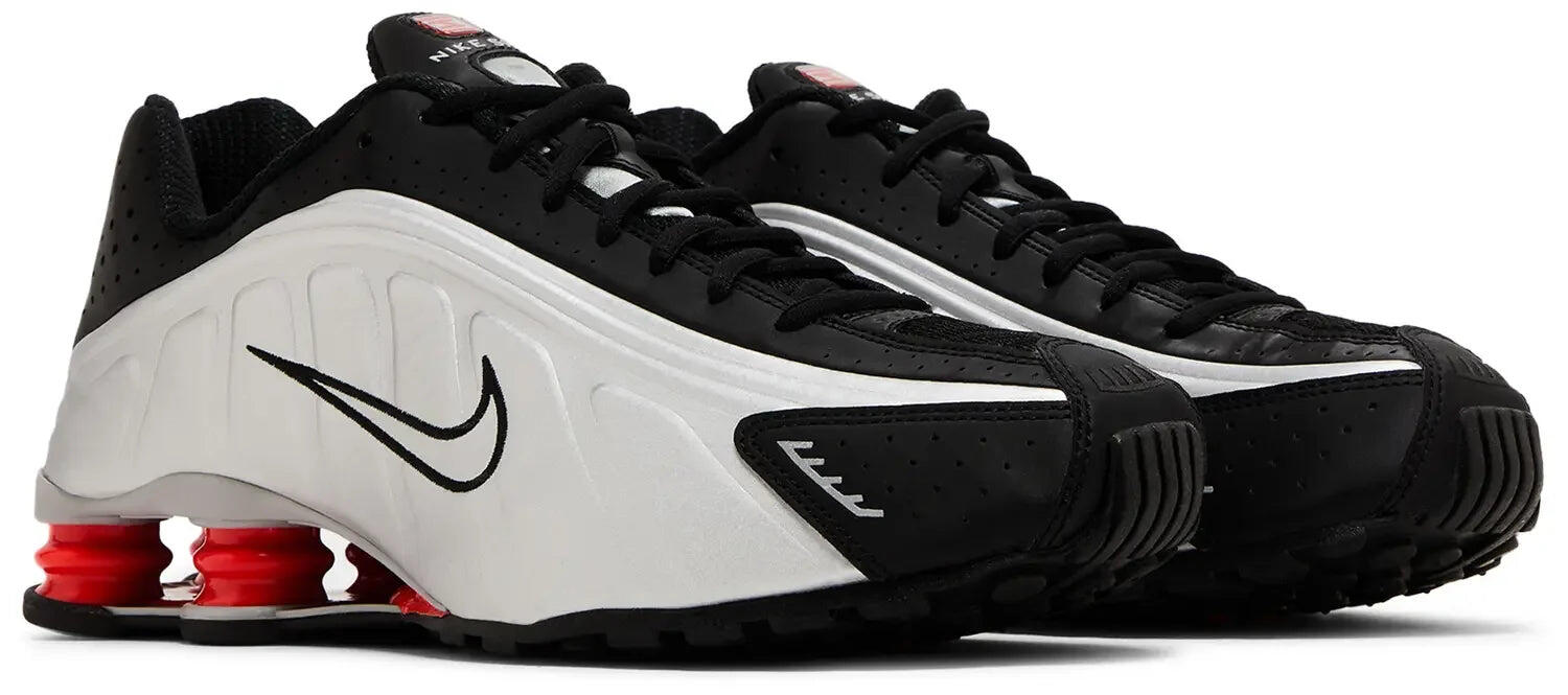 Nike Shox R4 Black Metallic Silver (2025) 5/5