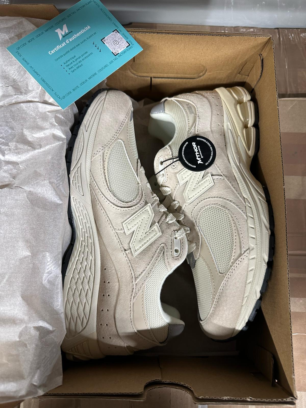 New Balance 2002R Calm Taupe 2/6