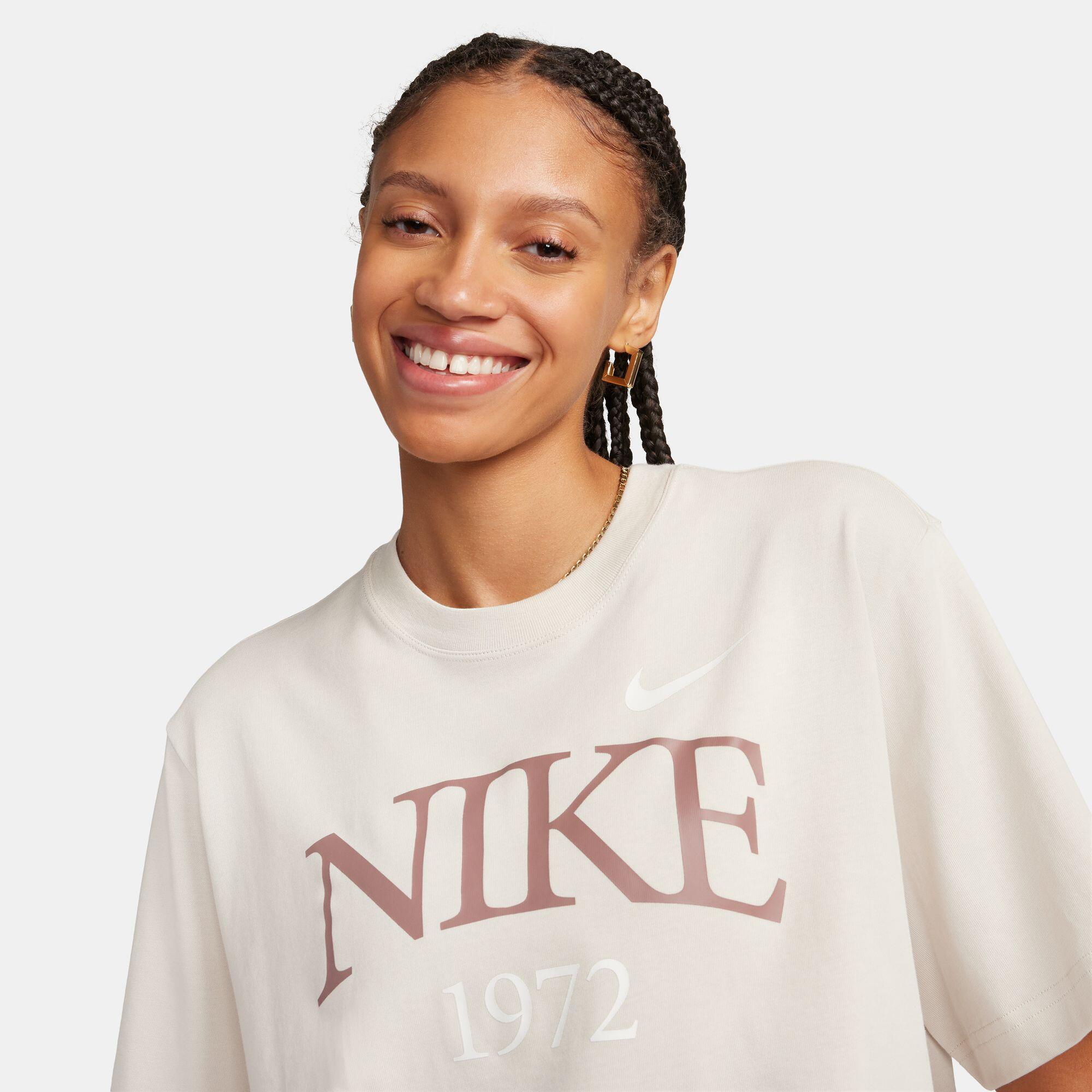 NIKE picture