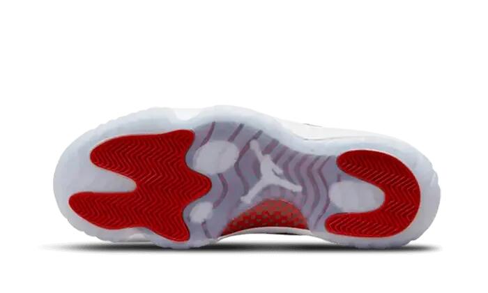 Jordan 11 Retro Cherry (2022) 3/3