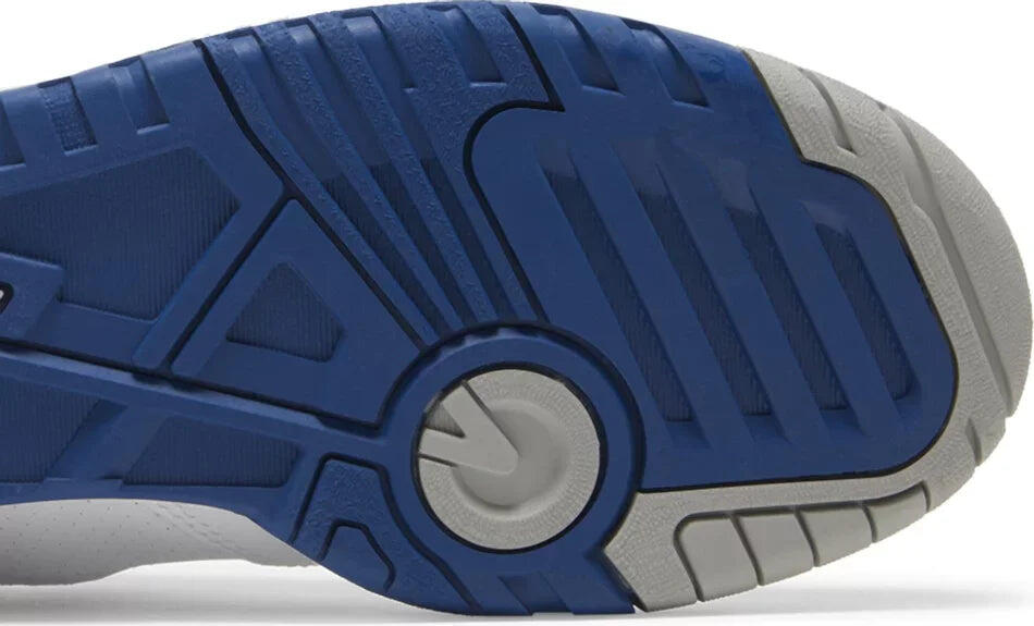 550 White Blue Groove 4/6