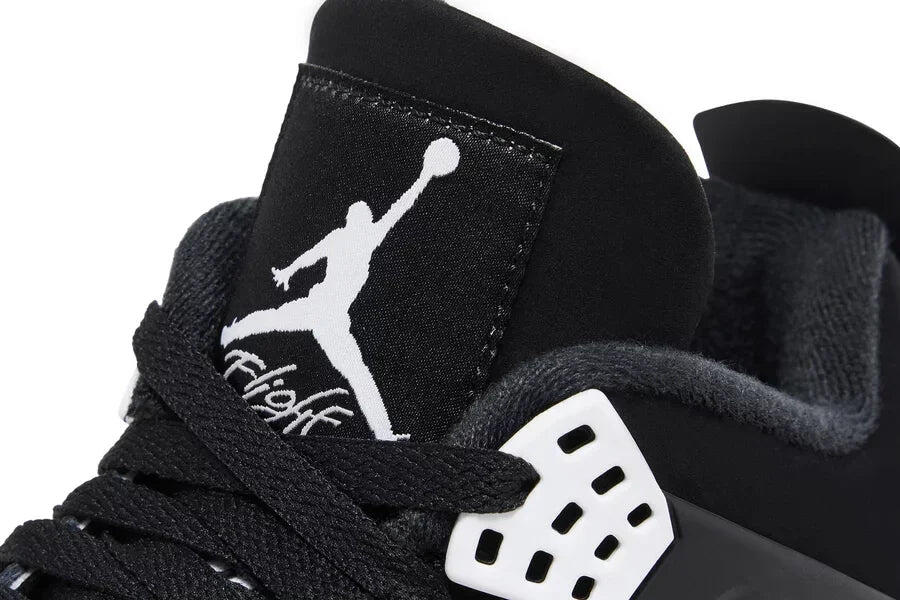 Air Jordan 4 Retro White Thunder 7/7