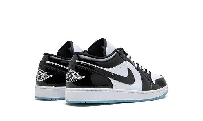Jordan 1 Low SE Concord (GS) 3/5