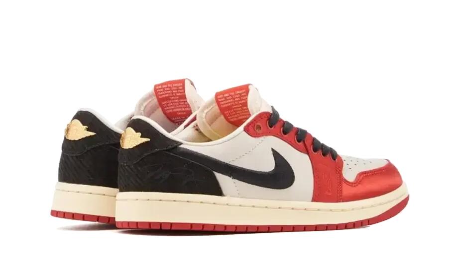 Air Jordan 1 Retro Low OG Trophy Room 5/6