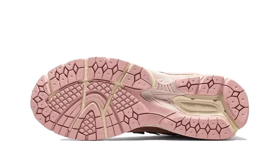 New Balance 1906U Lunar New Year Pink 3/3