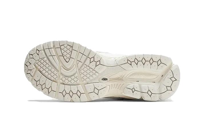 New Balance 1906D Protection Pack White Leather 3/3