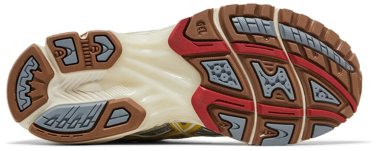ASICS Gel-Nimbus 10.1 Vandy The Pink x atmos Banana Split Banana 3/5