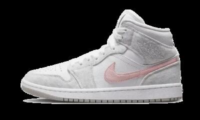 Schoenen - basketball - unisex - air jordan 1 mid se - leer, licht iron ore.