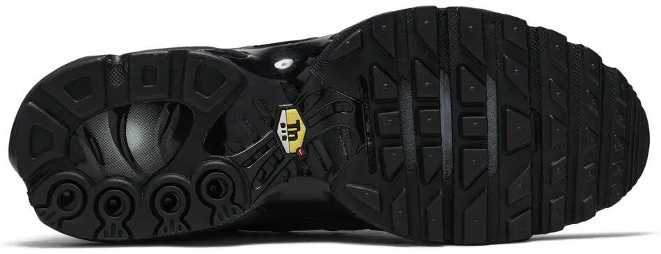 Nike Air Max Plus Triple Black 3/6