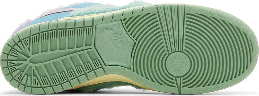 Nike SB x VERDY Dunk Low PS 'Visty' (2024) — foto 4