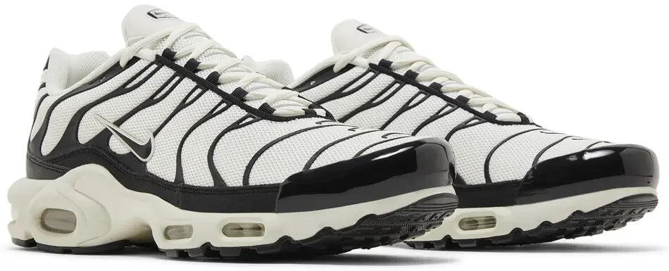 Nike Air Max Plus Panda 5/5