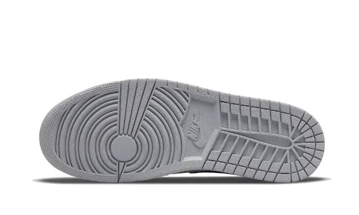 Air Jordan 1 Mid Light Smoke Grey Anthracite (GS) 3/3
