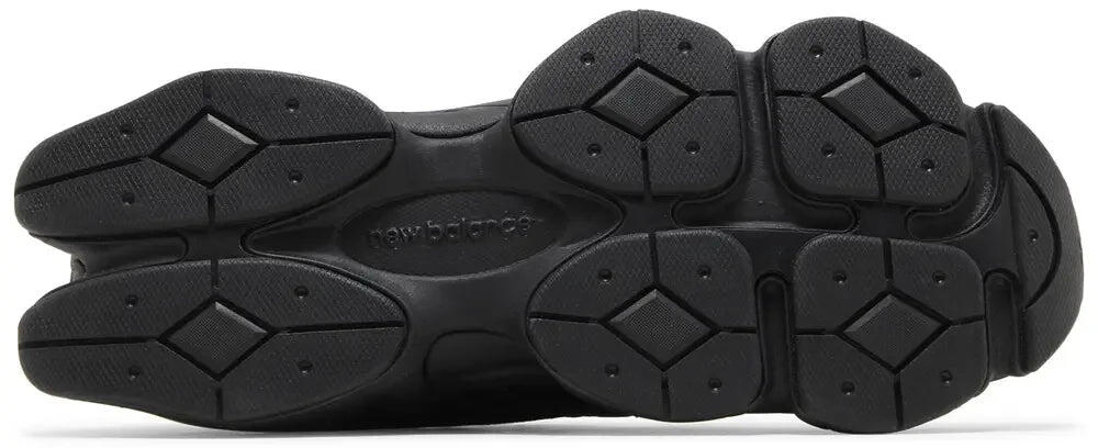 New Balance 9060 Triple Black 3/5